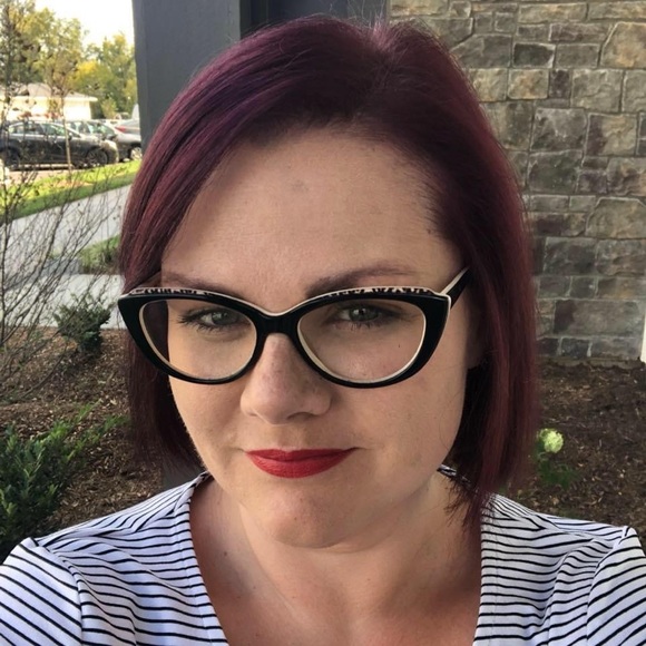 Meet your Posher, Kristin - Picture 1 of 1